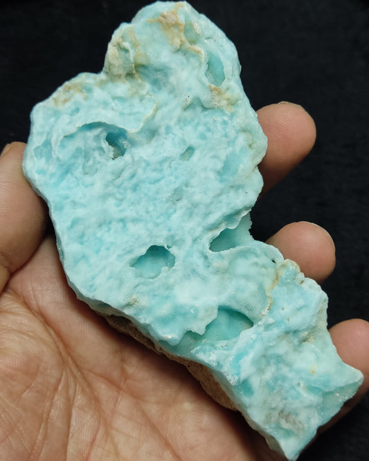 Natural blue aragonite specimen 237 grans