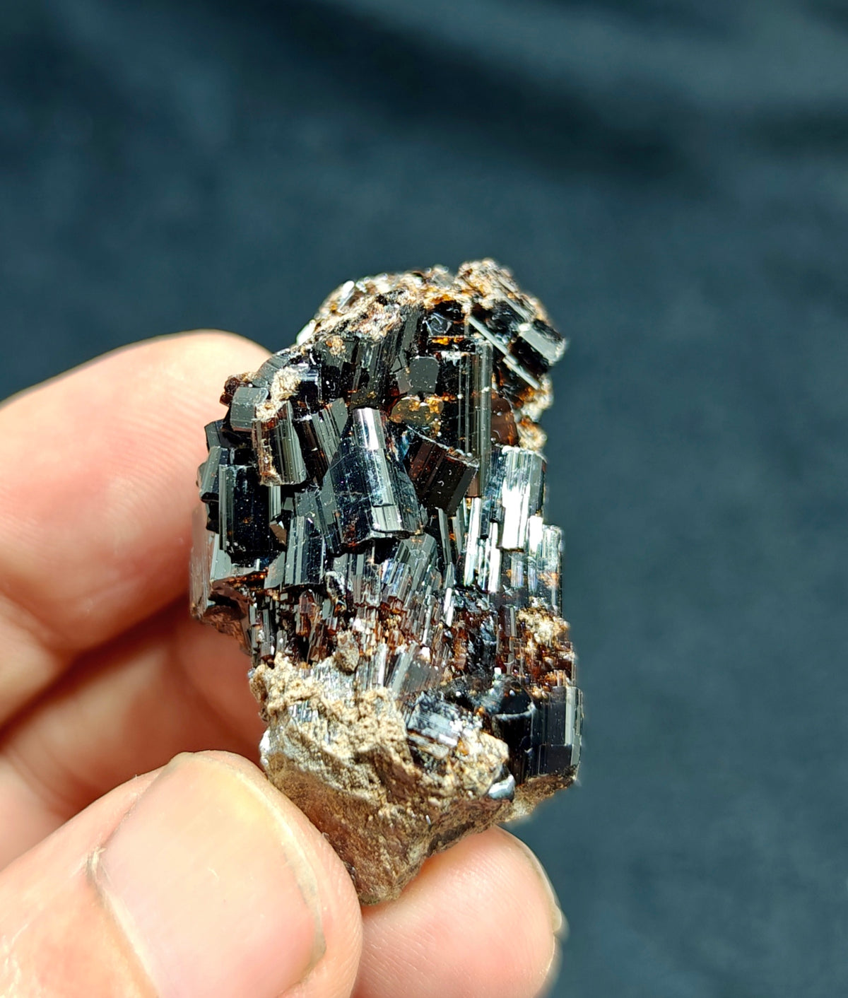 Natural usterous crystal specimen of dark brown Vesuvianite 32.5 grams