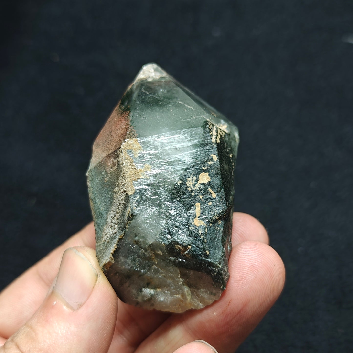 Hematite chlorite Quartz Crystal 125 grams