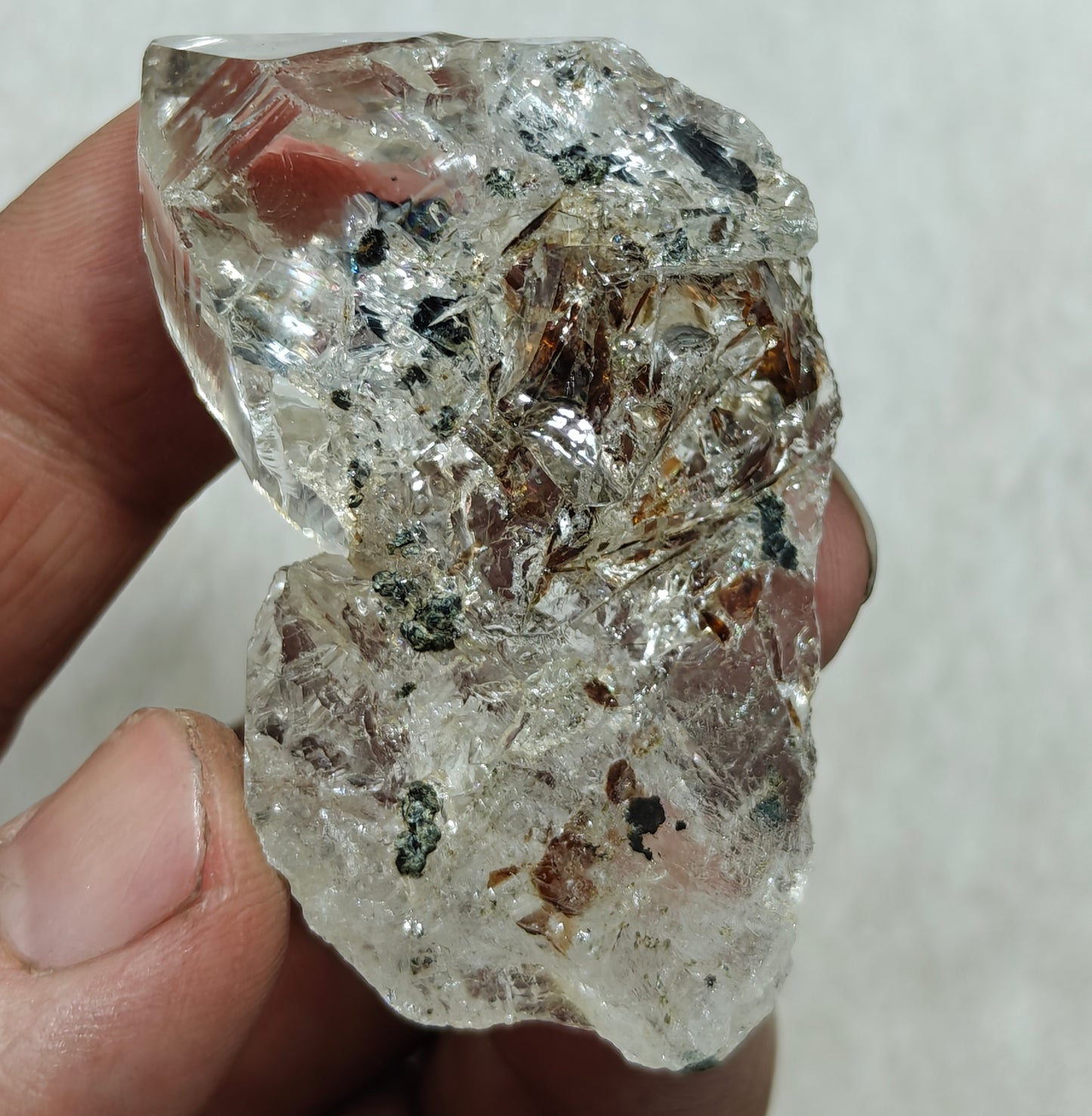 Terminated quartz crystal with unique inclusions 42 grams