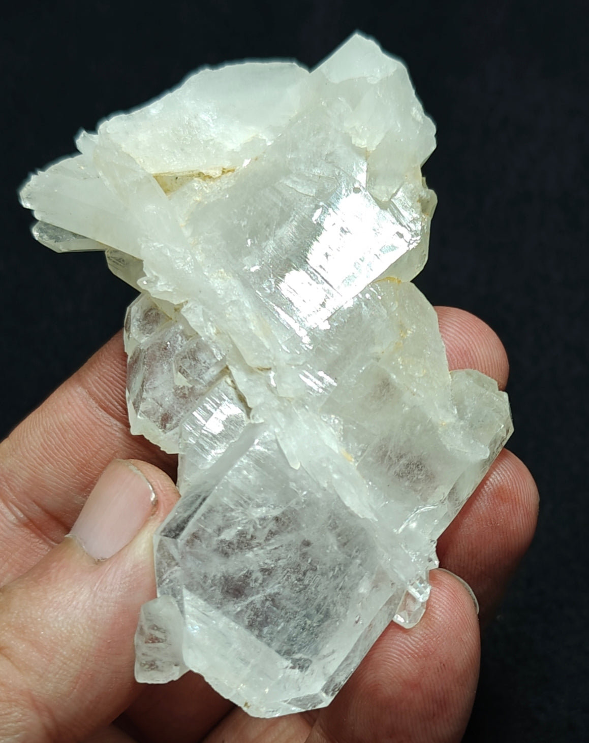 Single beautiful terminated Faden Quartz crystals specimen 83 grams
