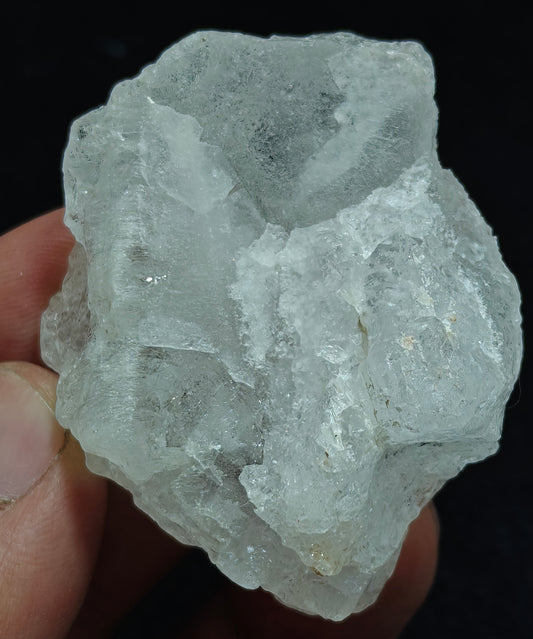 Natural pollucite 76 grams