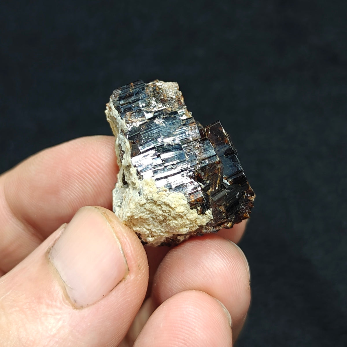 Natural dark brown Vesuvianite 19 grams