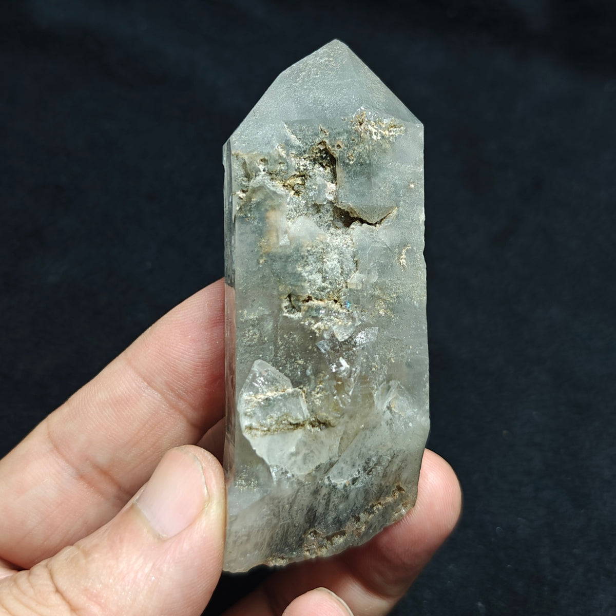 Chlorite Quartz crystal 116 gram