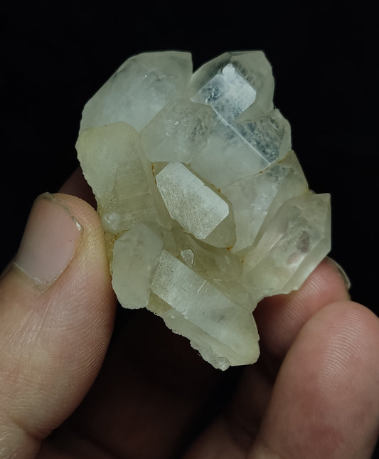 Natural terminated gwindel Quartz crystal 35 grams
