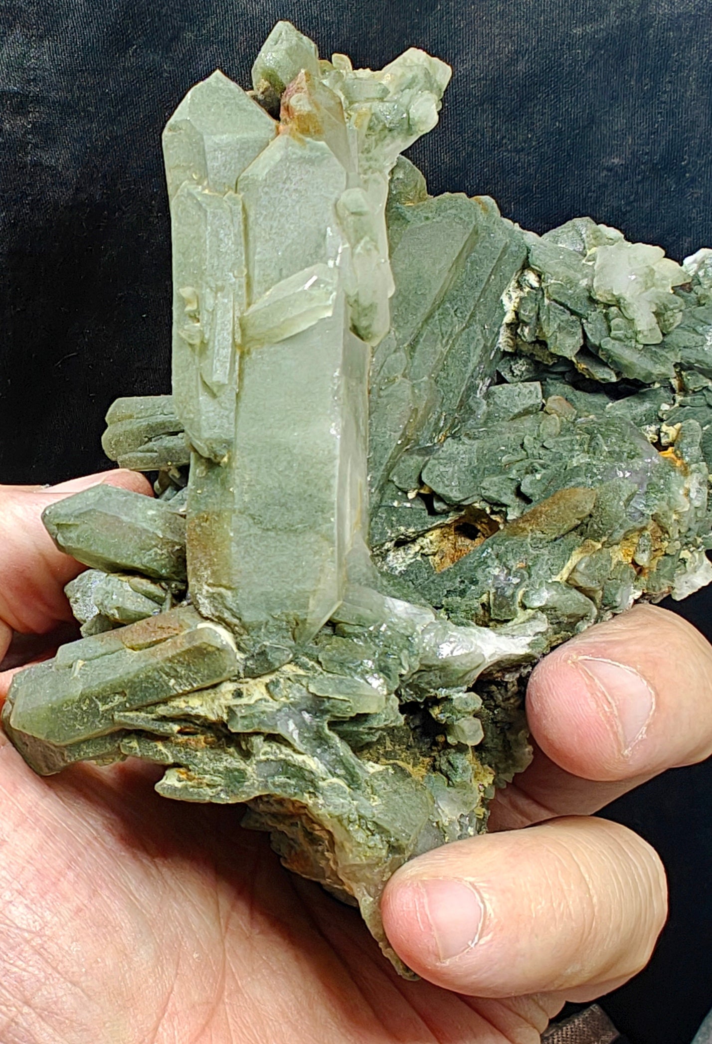 Chlorite Quartz crystals cluster 590 grams