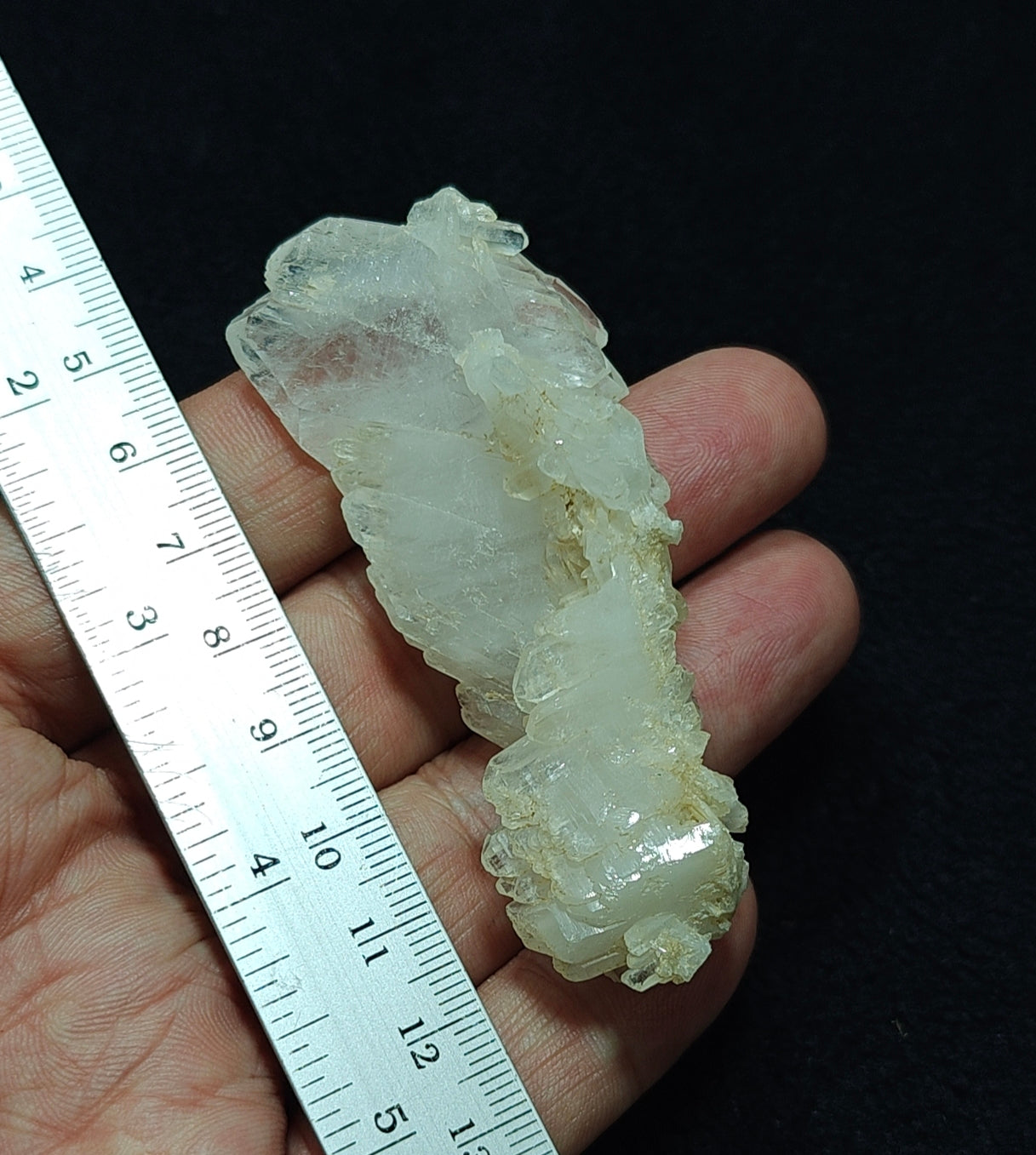 Single beautiful terminated Faden Quartz crystal specimen 45 grams