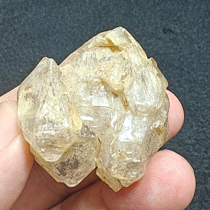 Natural window quartz fenster quartz crystal 38 grams