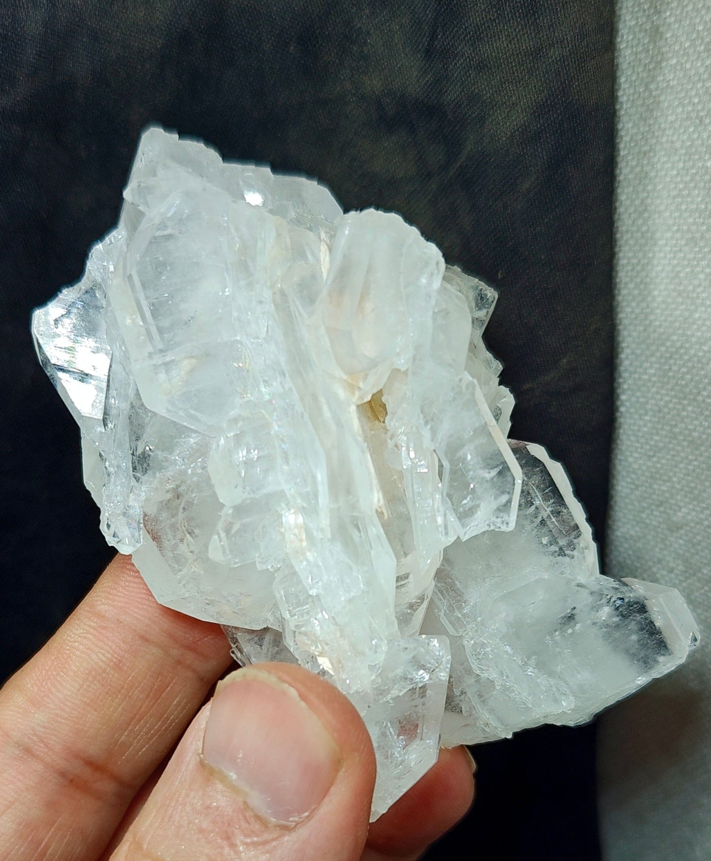Single beautiful terminated Faden Quartz crystals cluster 114 grams