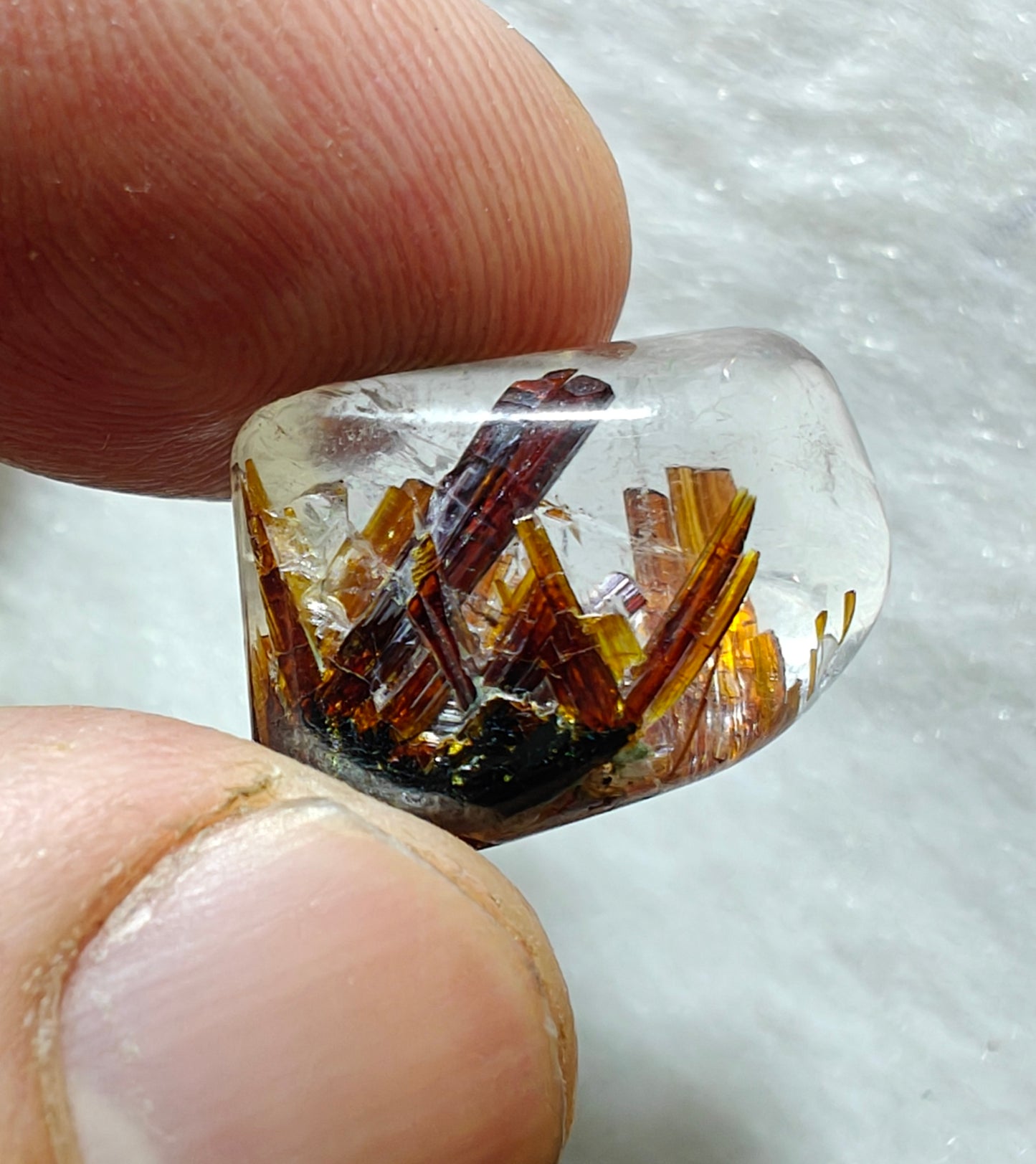 Rutiles included polished quartz 4 grams