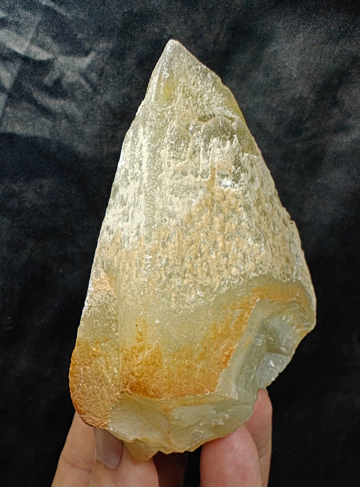 Single beautiful well terminated Dogteeth Calcite Crystal 406 grams