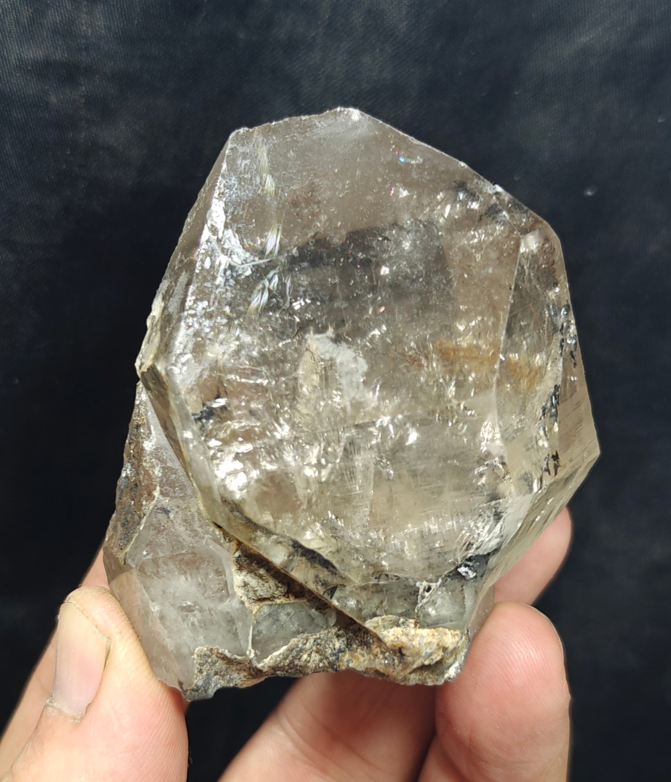 Natural smoky Quartz Crystal 195 grams