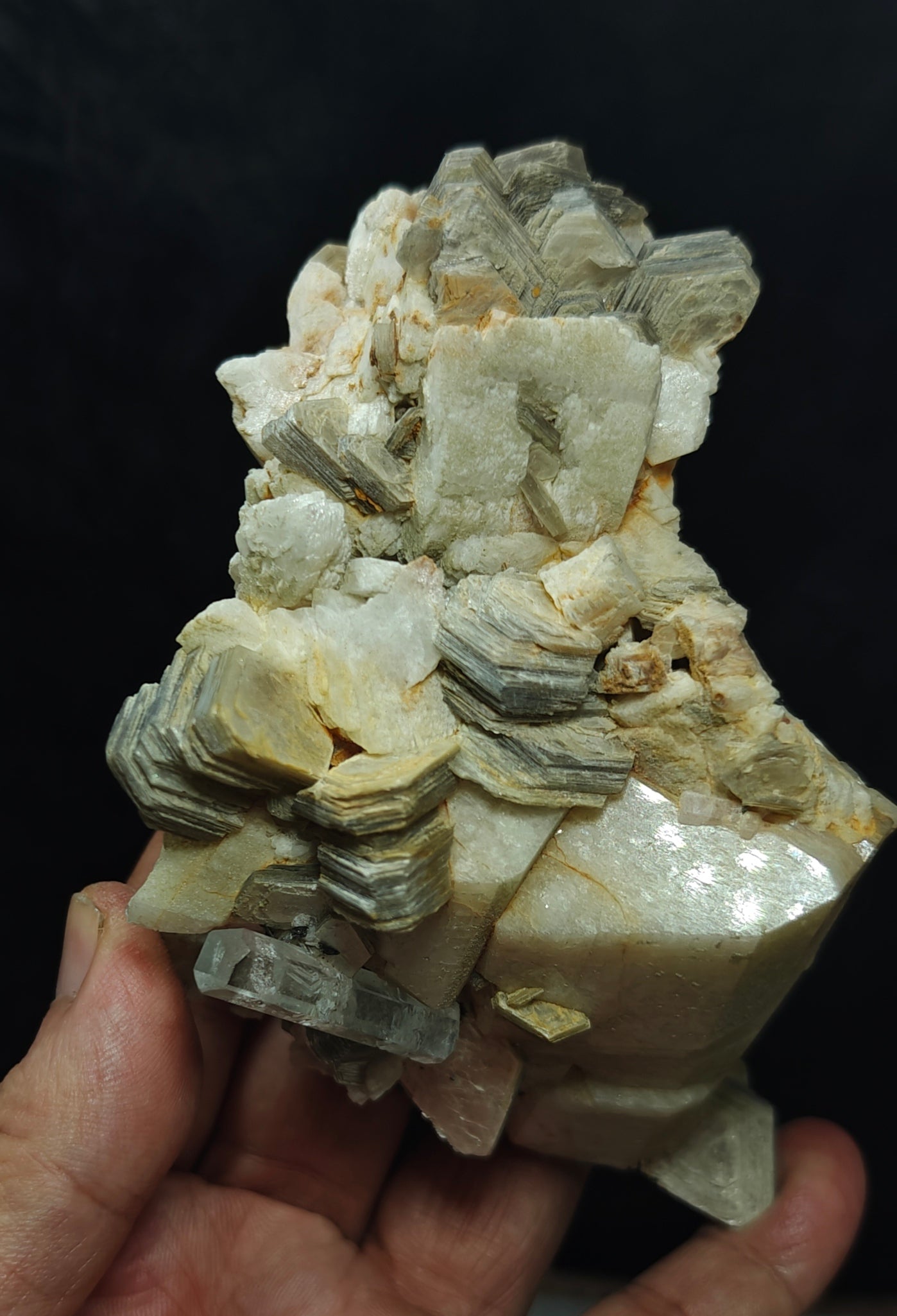 Aquamarine Crystal on matrix of Albite with Mica 452 grams