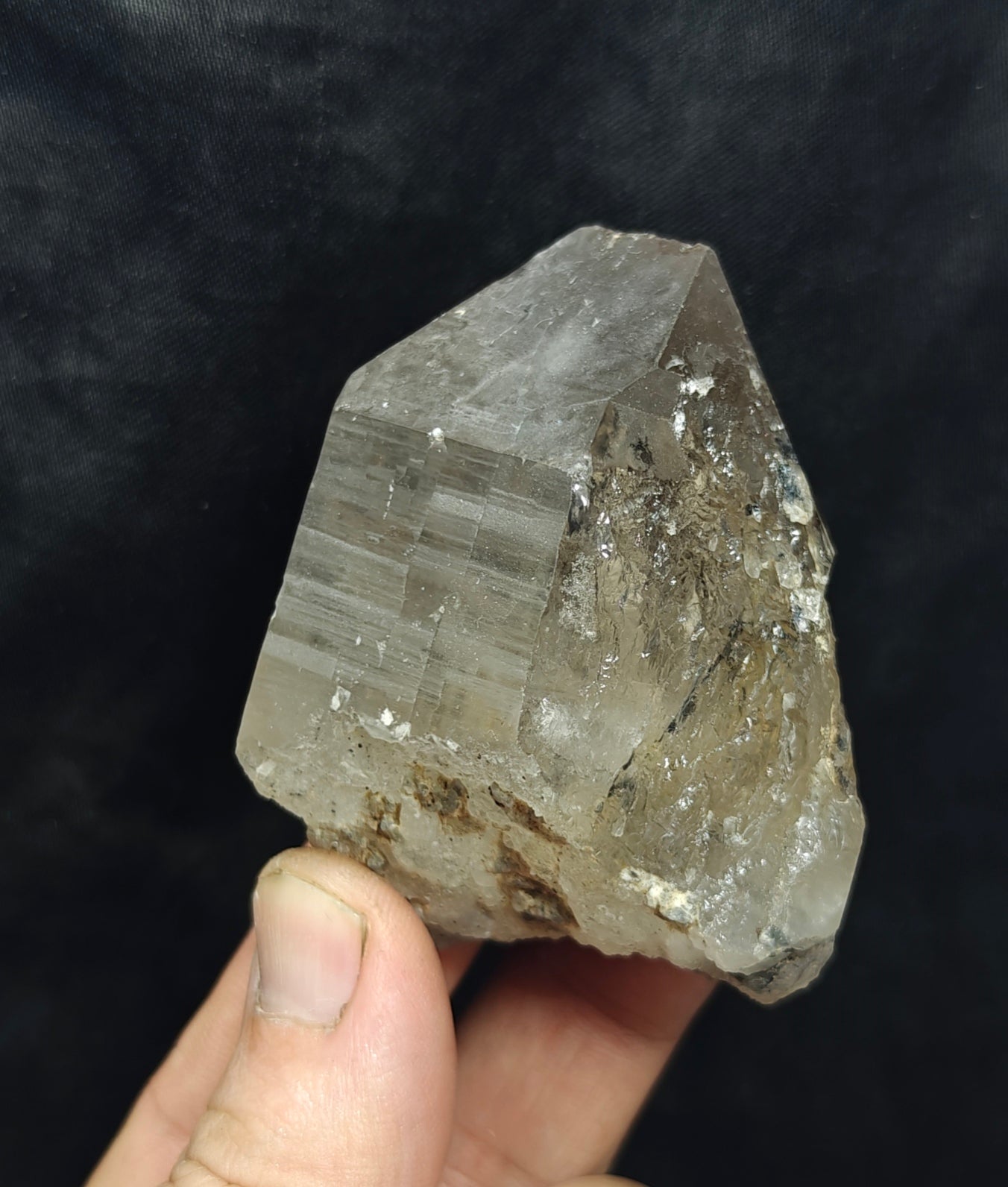 Natural smoky Quartz Crystal 195 grams