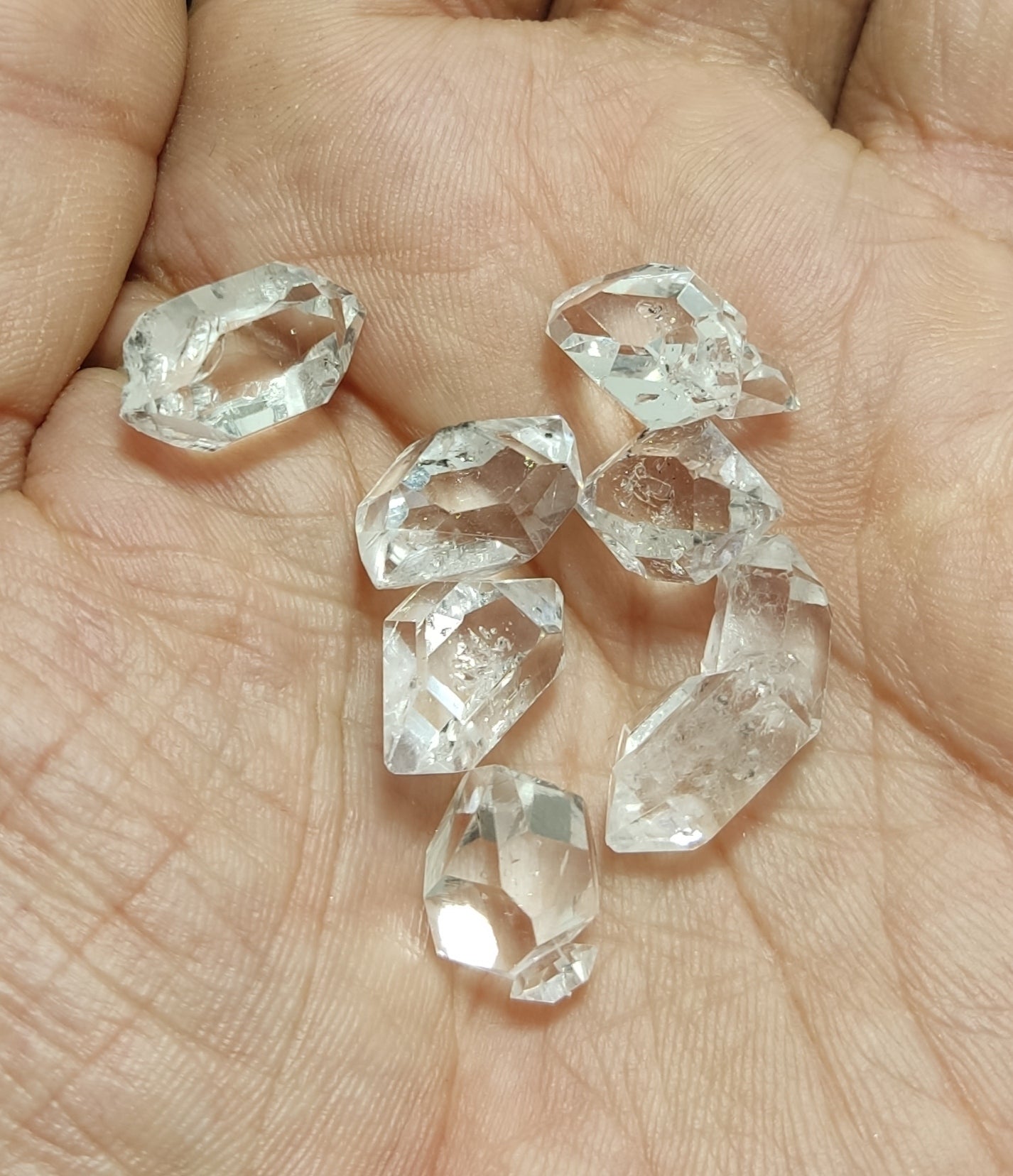 An aesthetic lot of terminated diamond like quartz crystals 135 grams