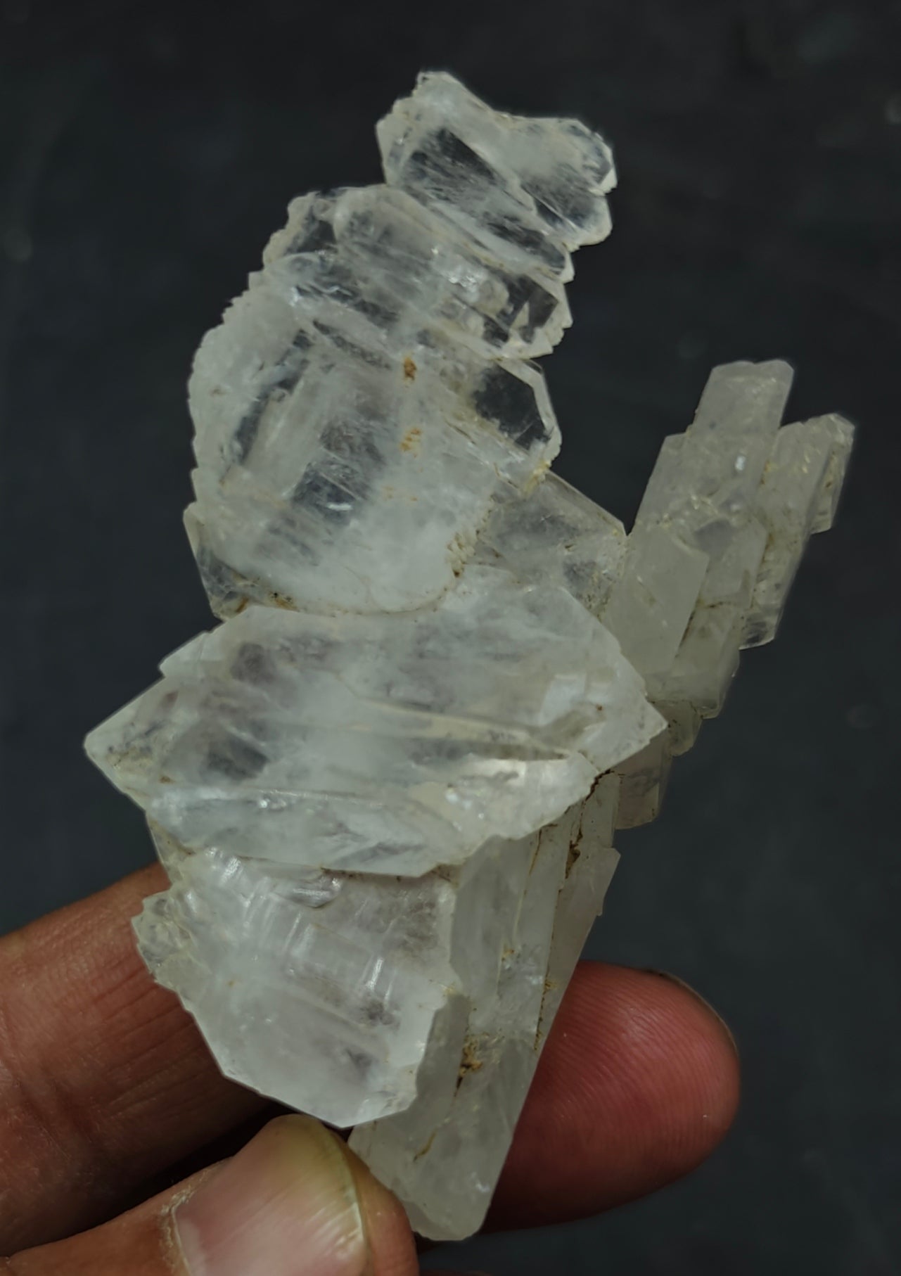 Very aesthetic interconnected faden quartz crystal 53 grams