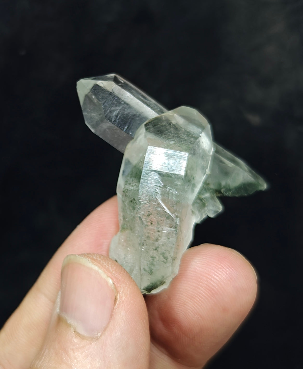 Natural chlorite quartz crystal cross formation 19 grams