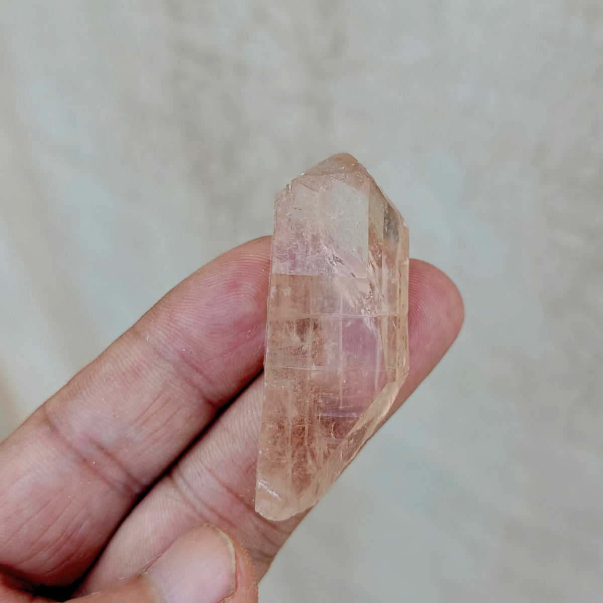 peach color Topaz crystal 32 grams