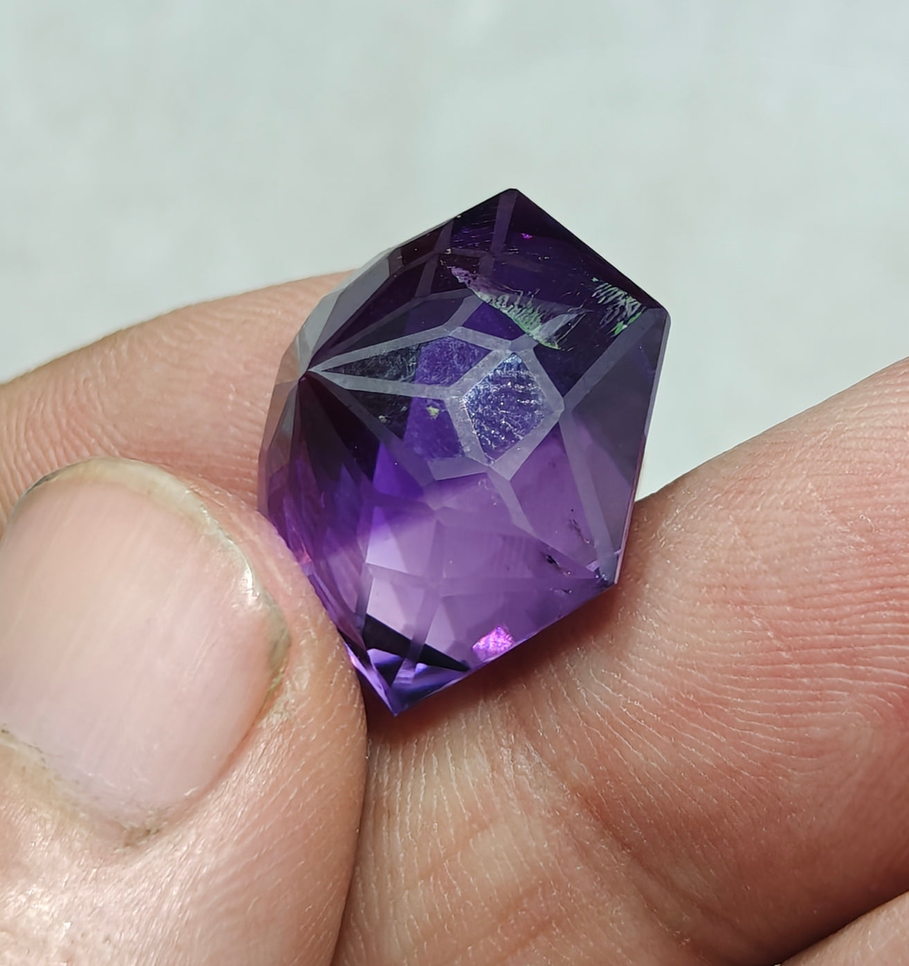 fancy hexagon faceted amethyst gemstone 30 carats