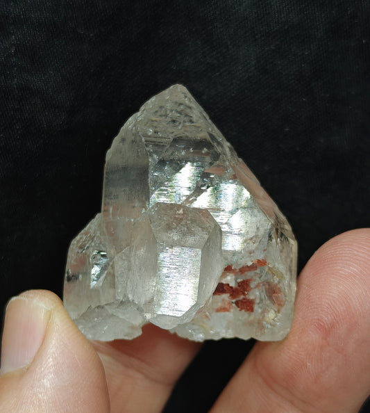 Natural terminated specimen of quartz crystals with associated Garnet 33 grams