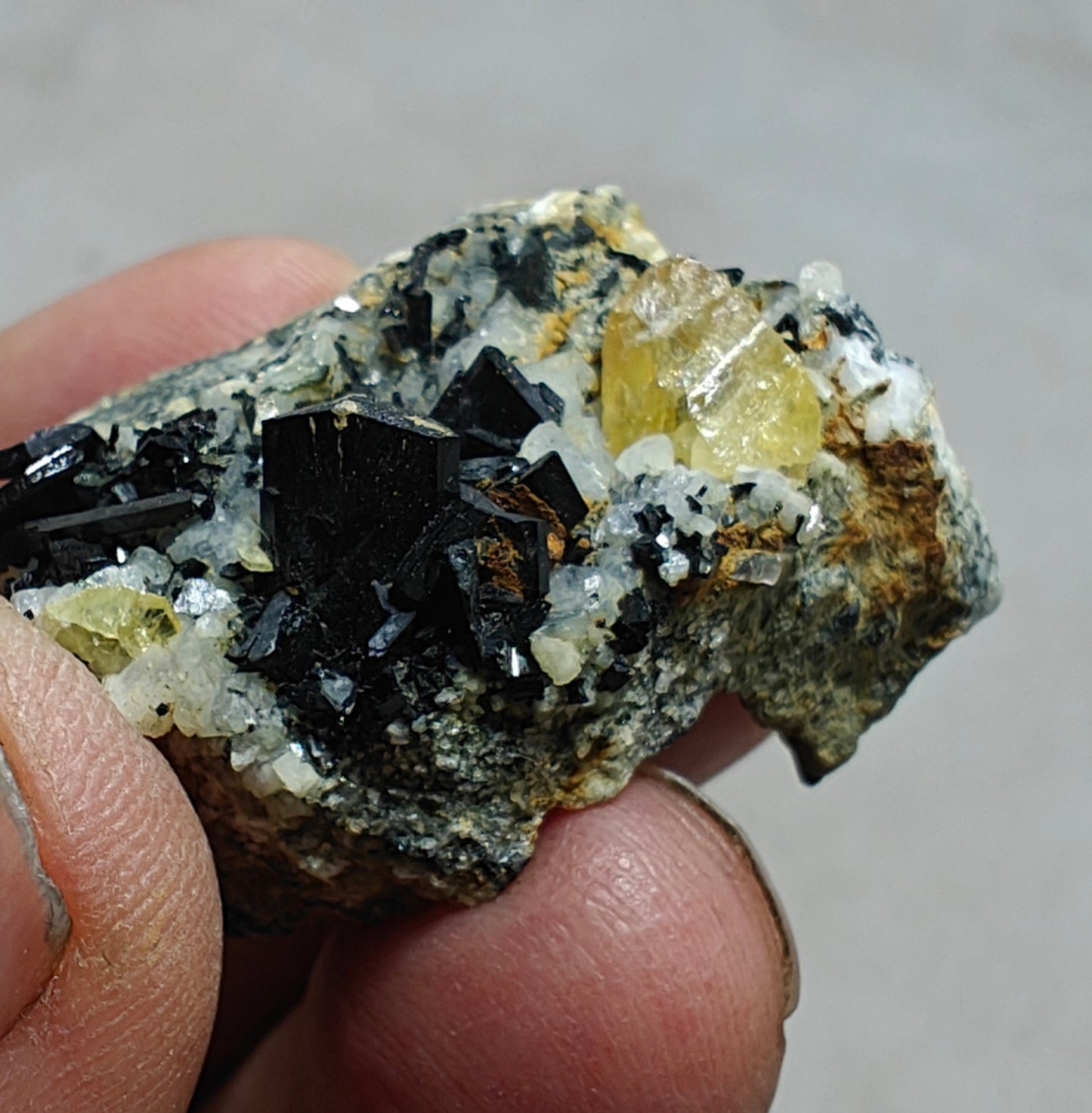 Titanite sphene with actinolite or possibly aegirine on matrix 23 grams