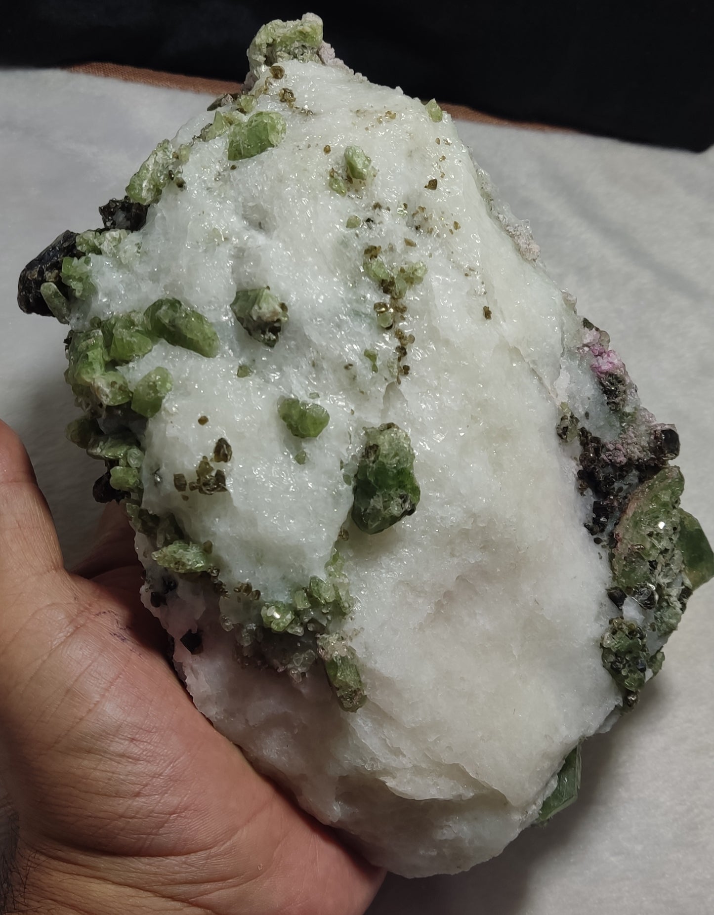 Large Green diopside crystals on matrix with mica 2400 grams