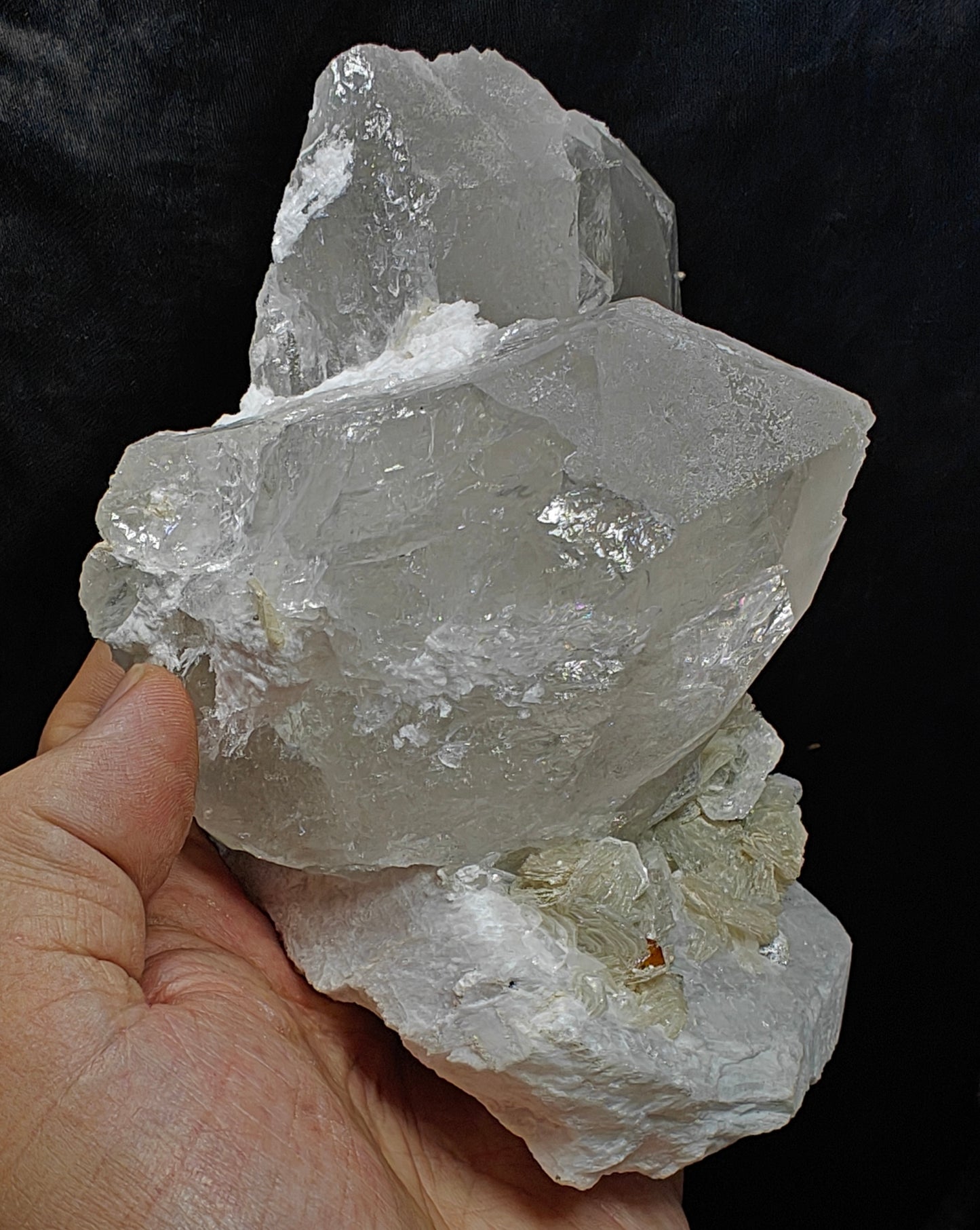 Amazing specimen of quartz crystals on Albite with muscovite and microlite 1099 grams
