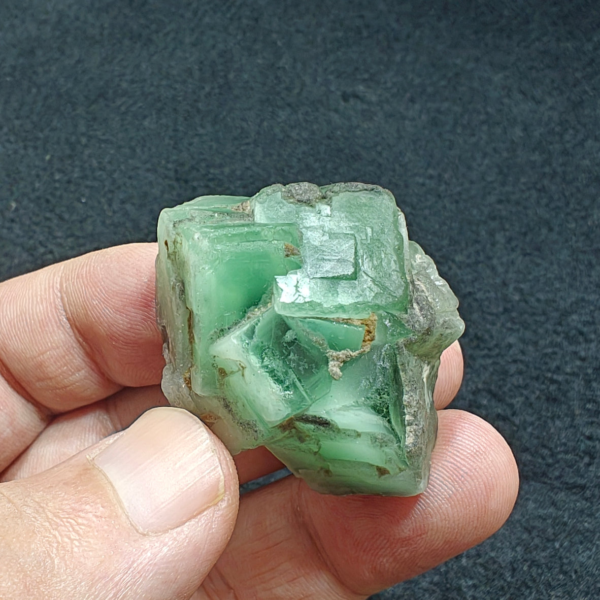 Natural green fluorite 39 grams