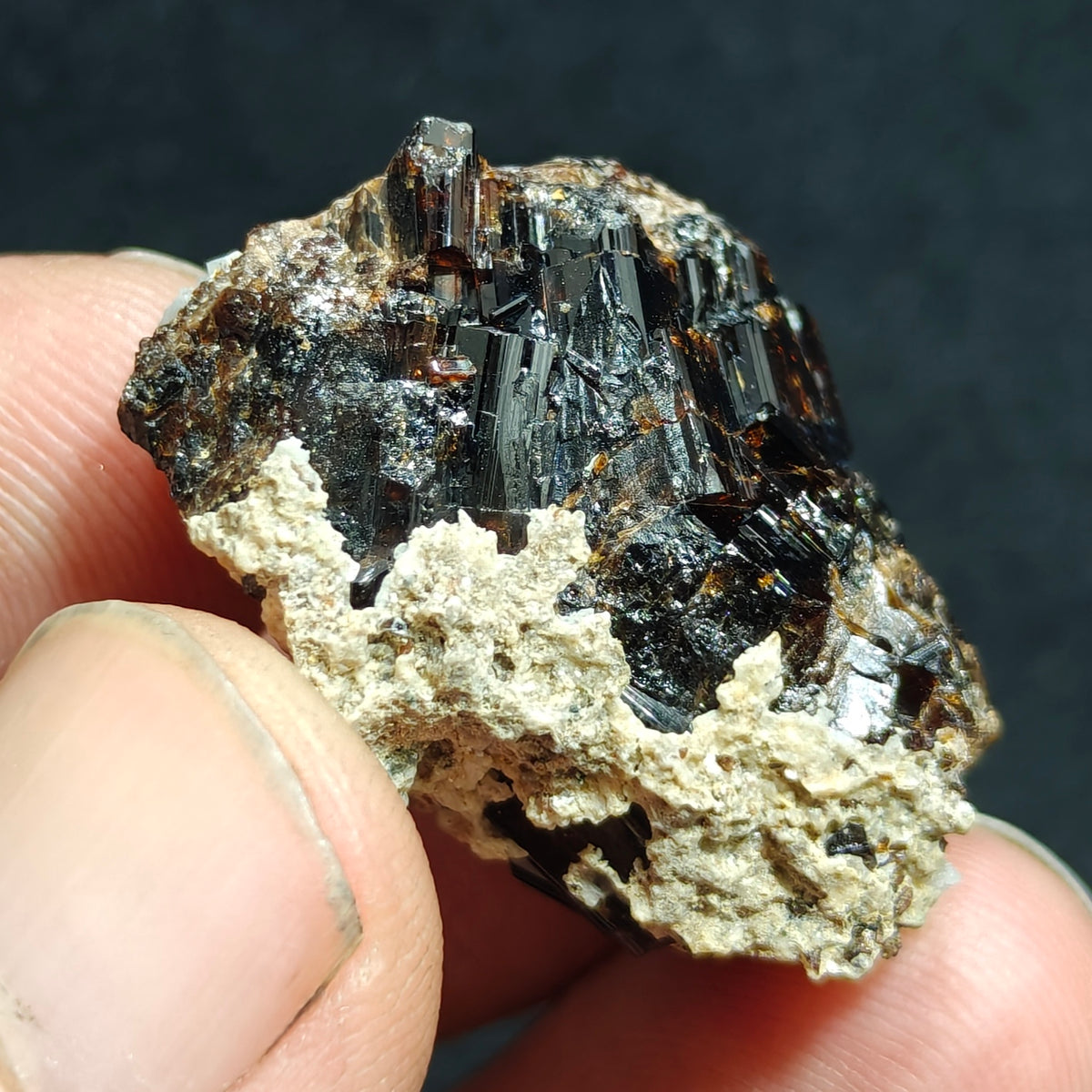 Natural dark brown Vesuvianite 19.5 grams