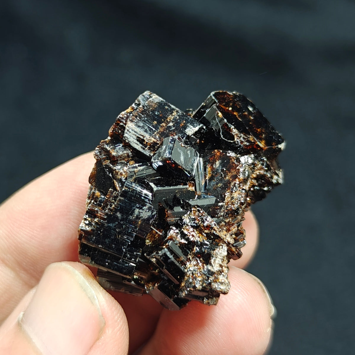 Natural lusterous crystal specimen of dark brown Vesuvianite 30g