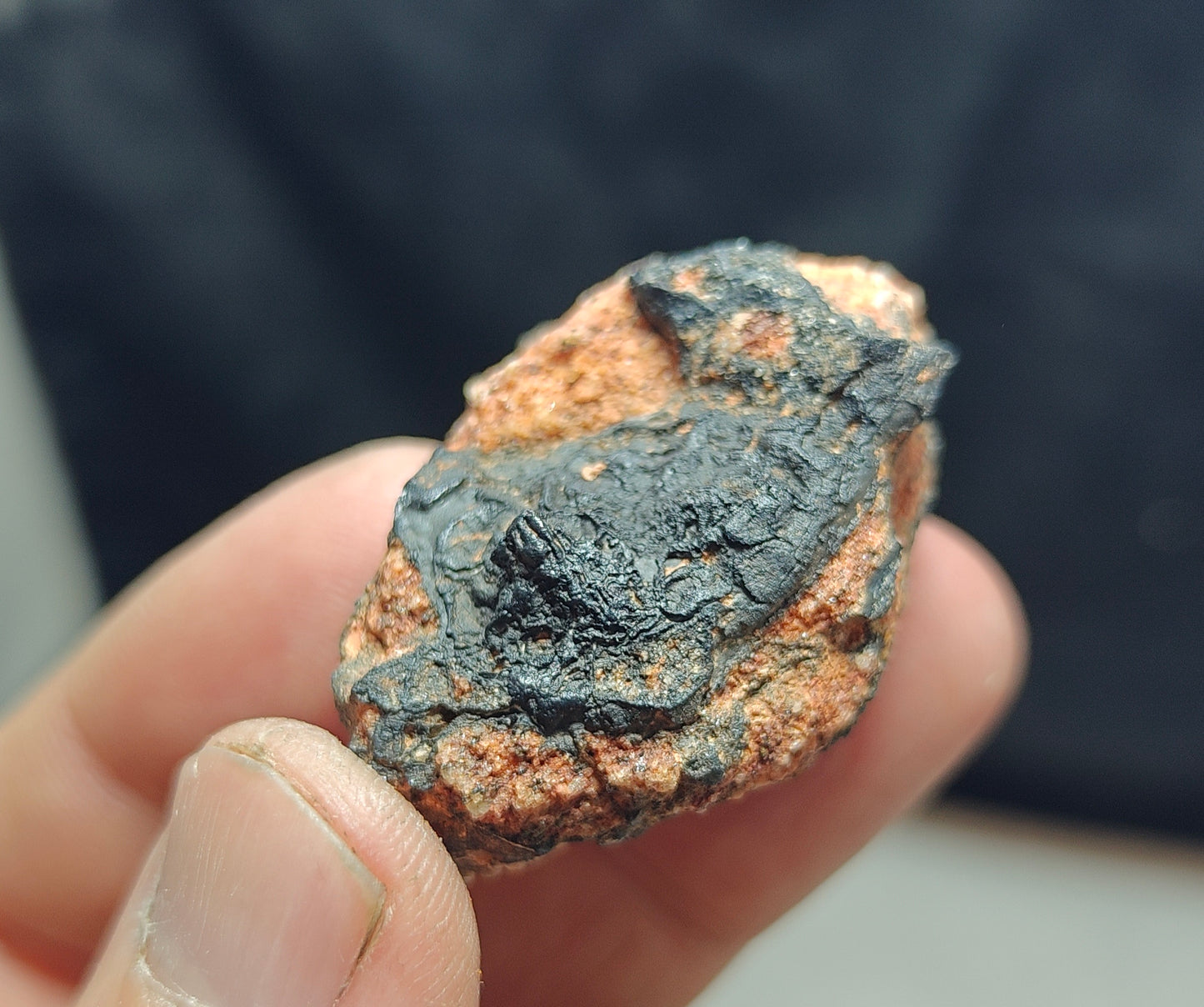 Hollandite on matrix 40g