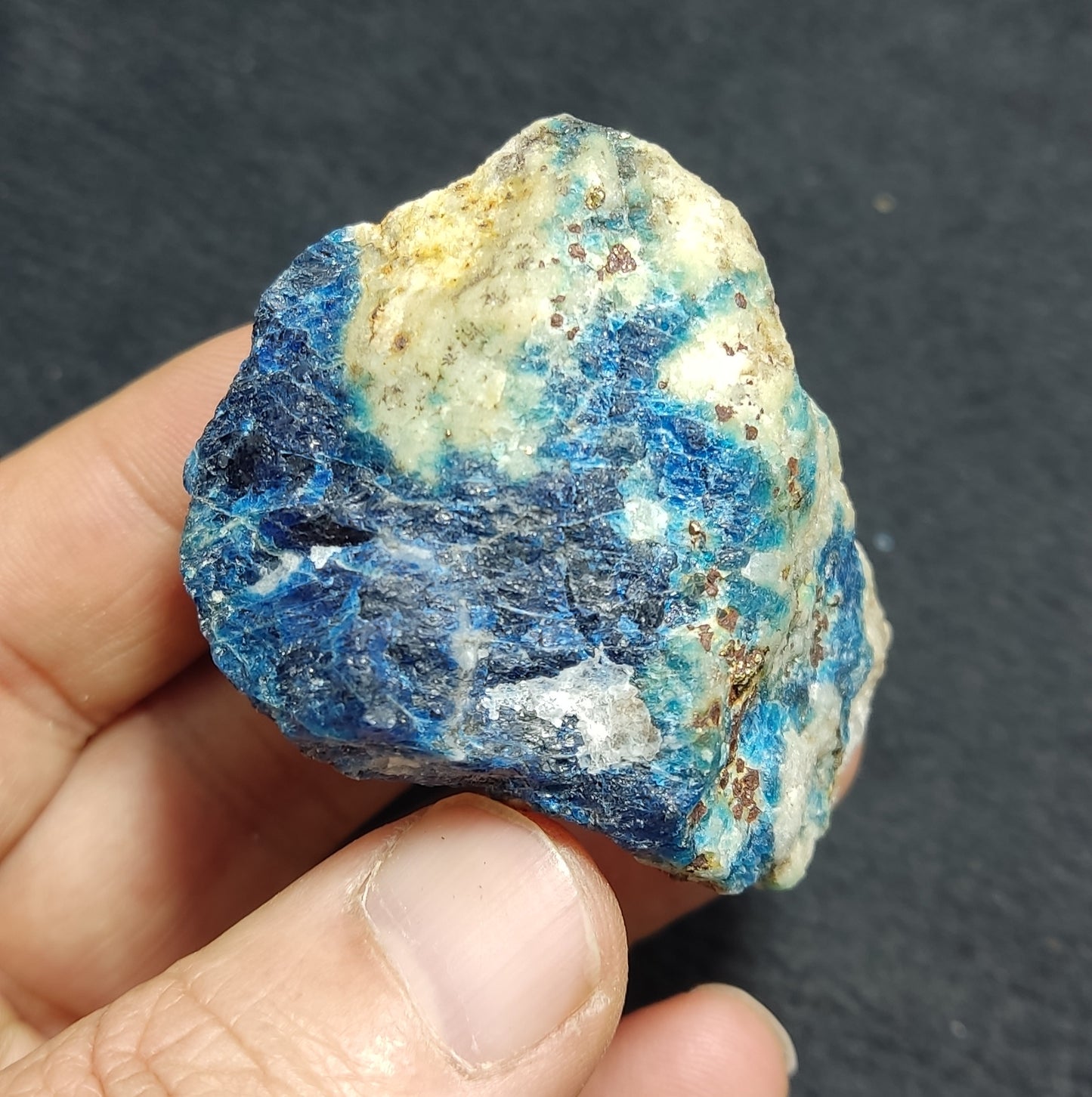 Lazurite/Sodalite/hauynite with Partly Fluorescent 96 grams