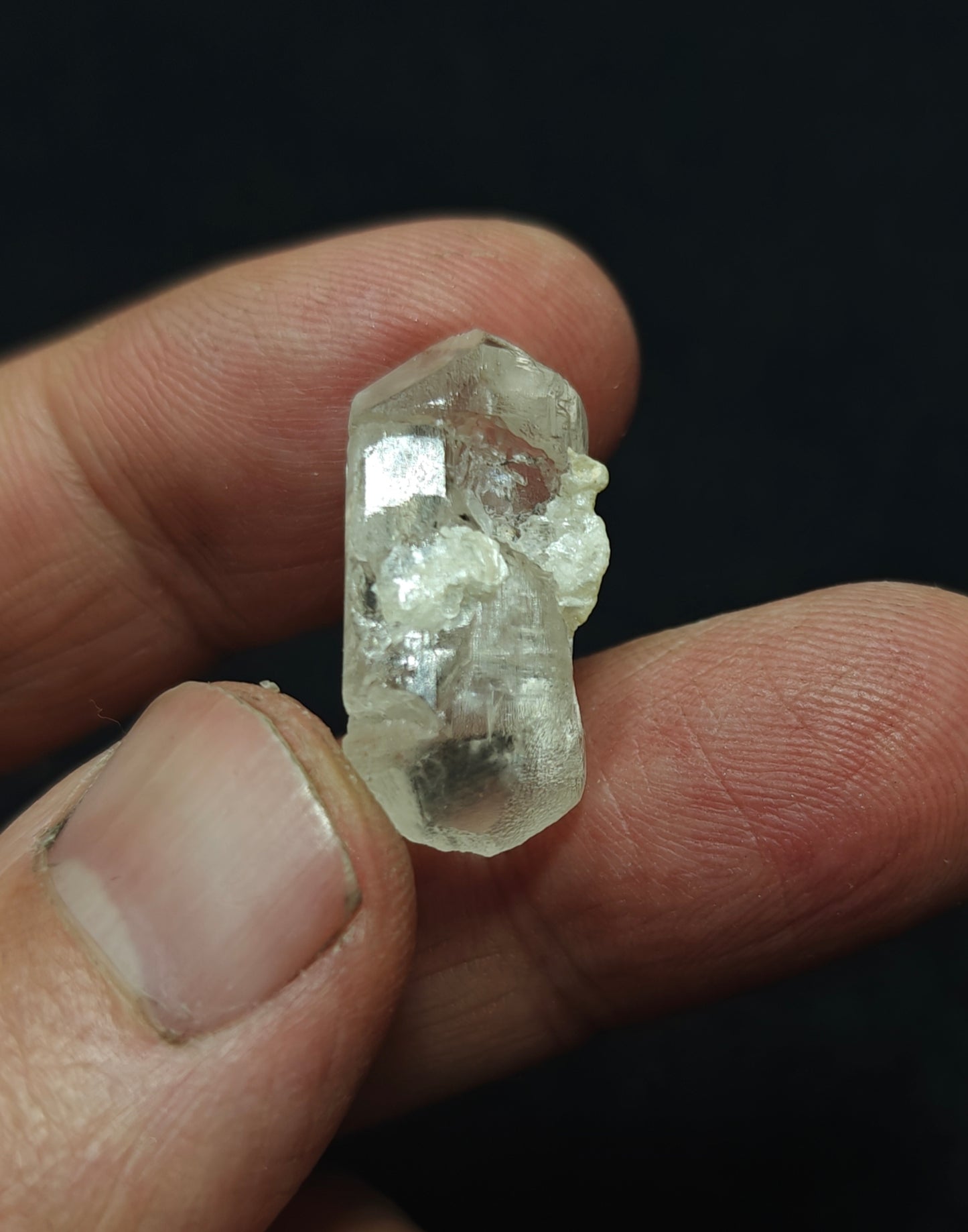 Double terminated topaz crystal