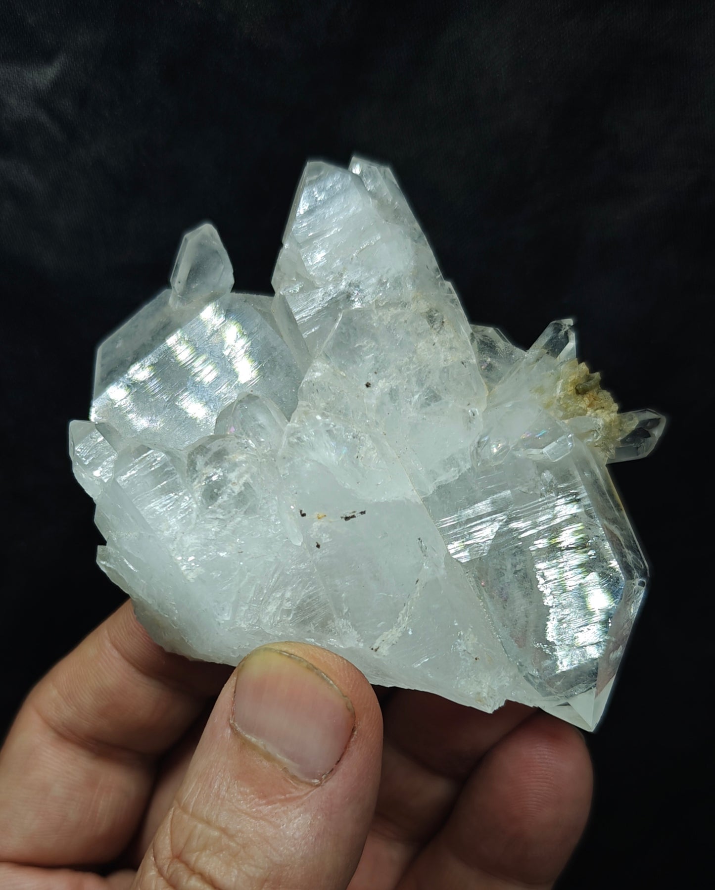 Single beautiful terminated Faden Quartz crystals specimen 152 grams