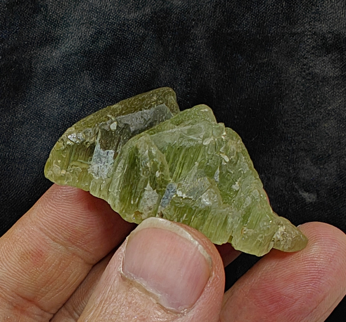 Green crystal specimen of spodumene variety triphane 34 grams