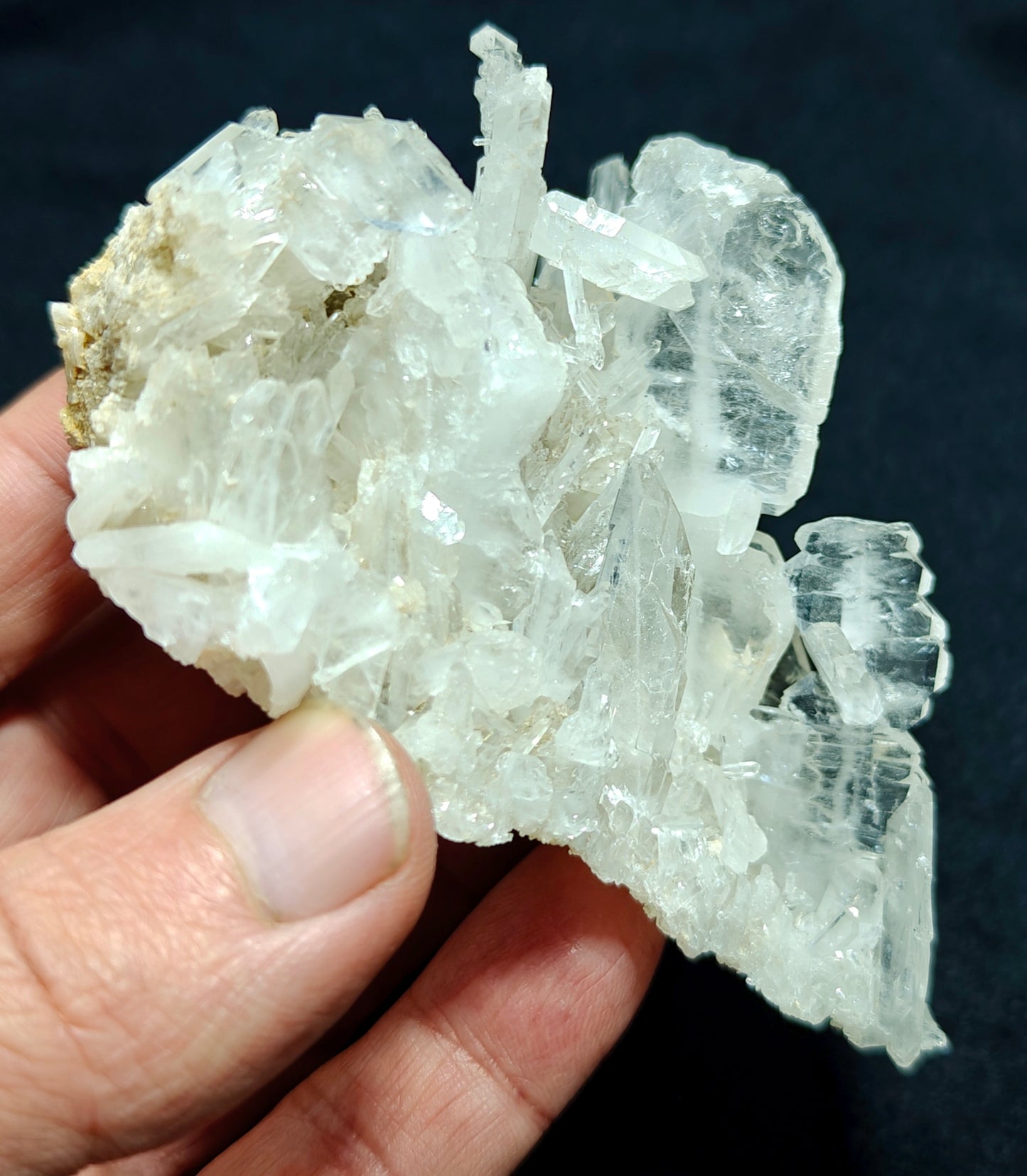 Single beautiful aesthetic Faden Quartz Crystal Specimen 172 grams