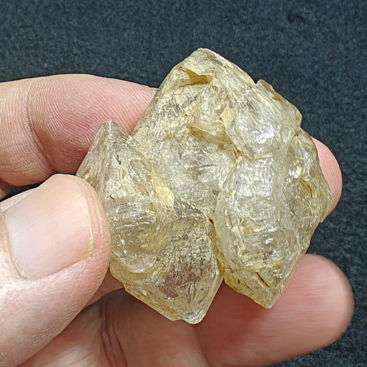 Natural window quartz fenster quartz crystal 38 grams