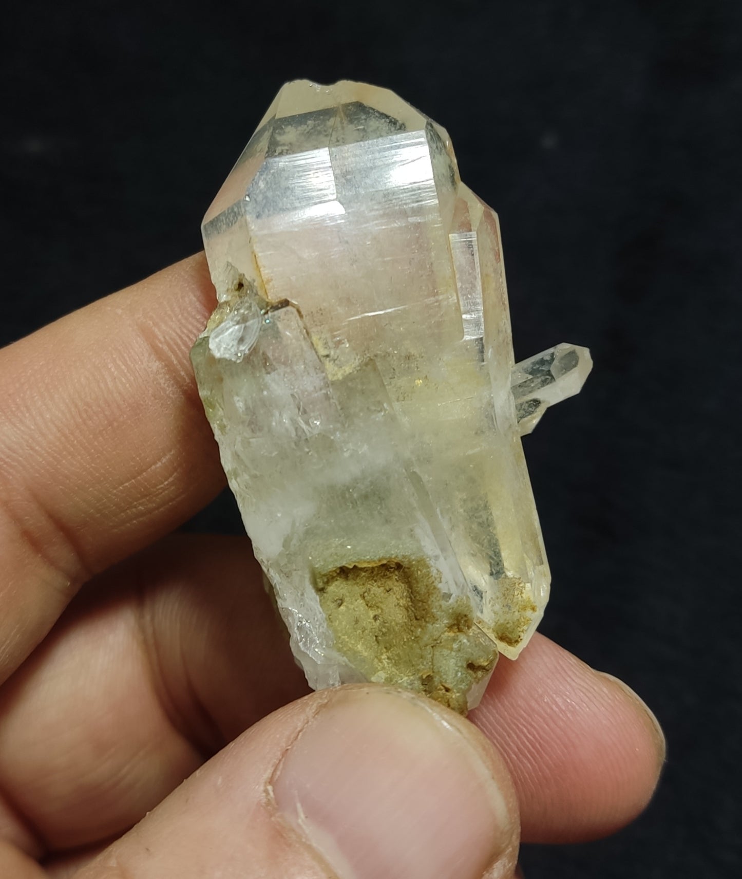 Chlorite Quartz Crystal Twin Formations 40 grams