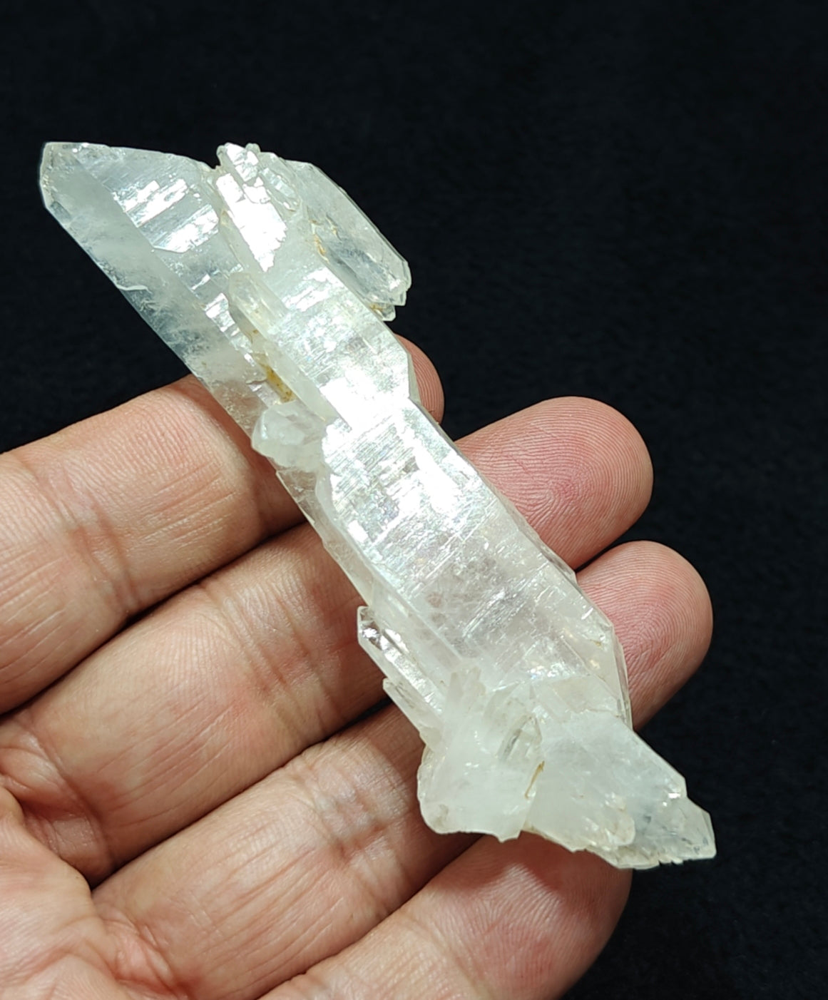 Single beautiful terminated Faden Quartz crystal specimen 44 grams