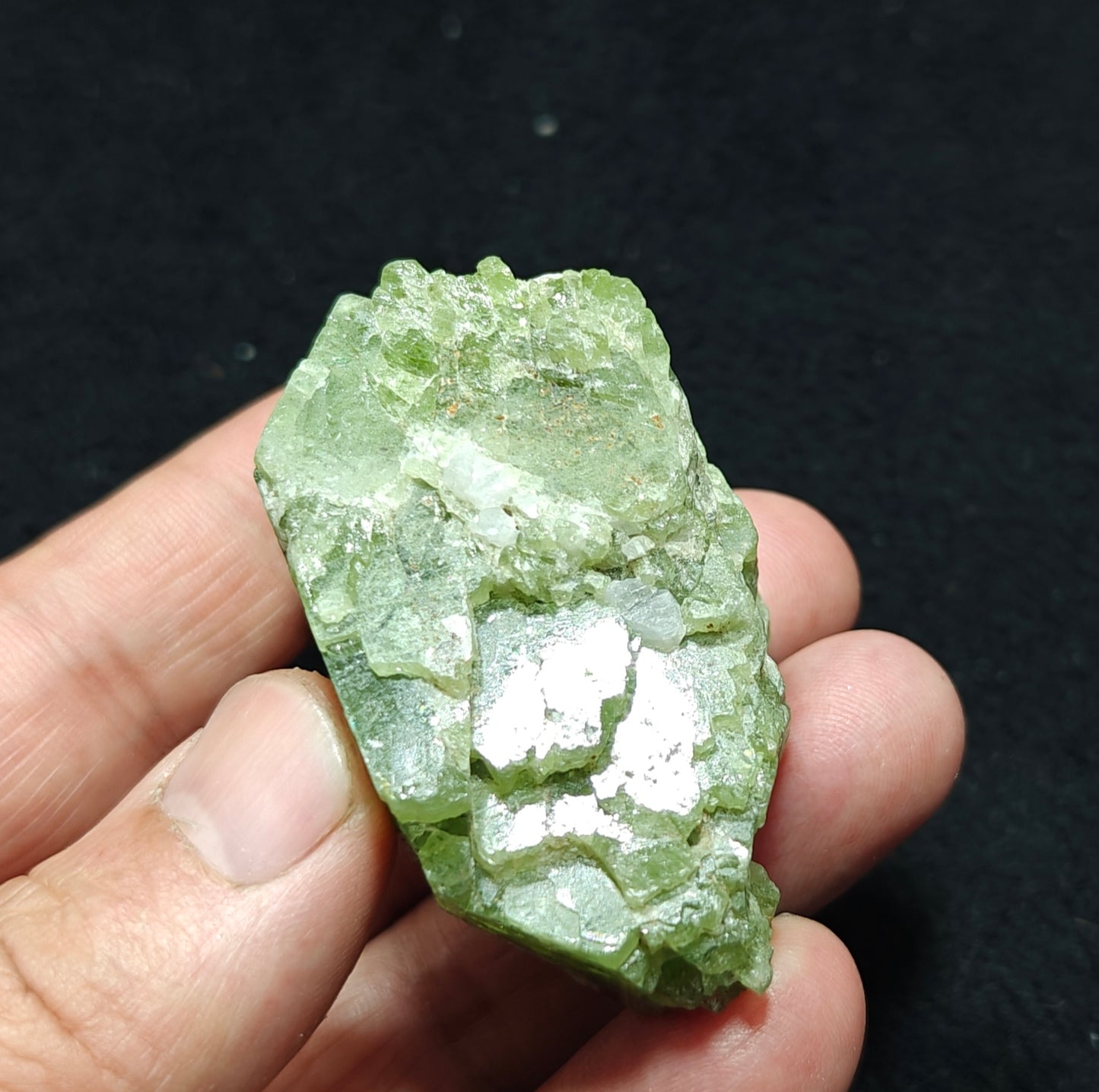 Green diopside crystal 132 grams