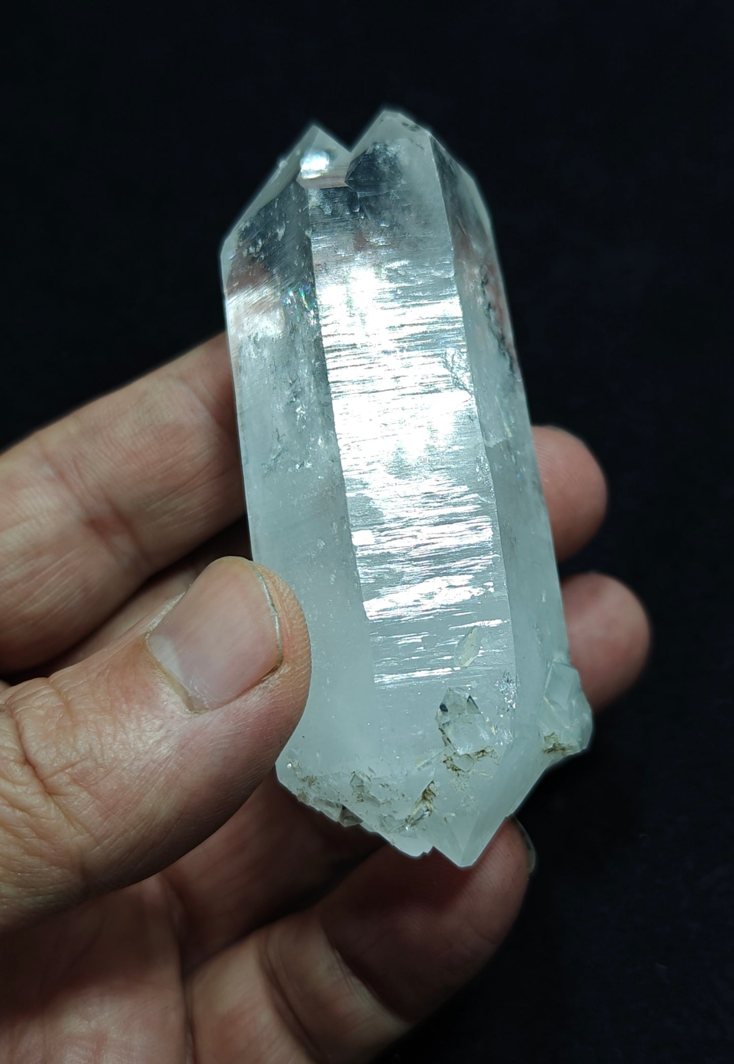 Natural quartz Crystals with twin crystals head and double terminated 133 grams