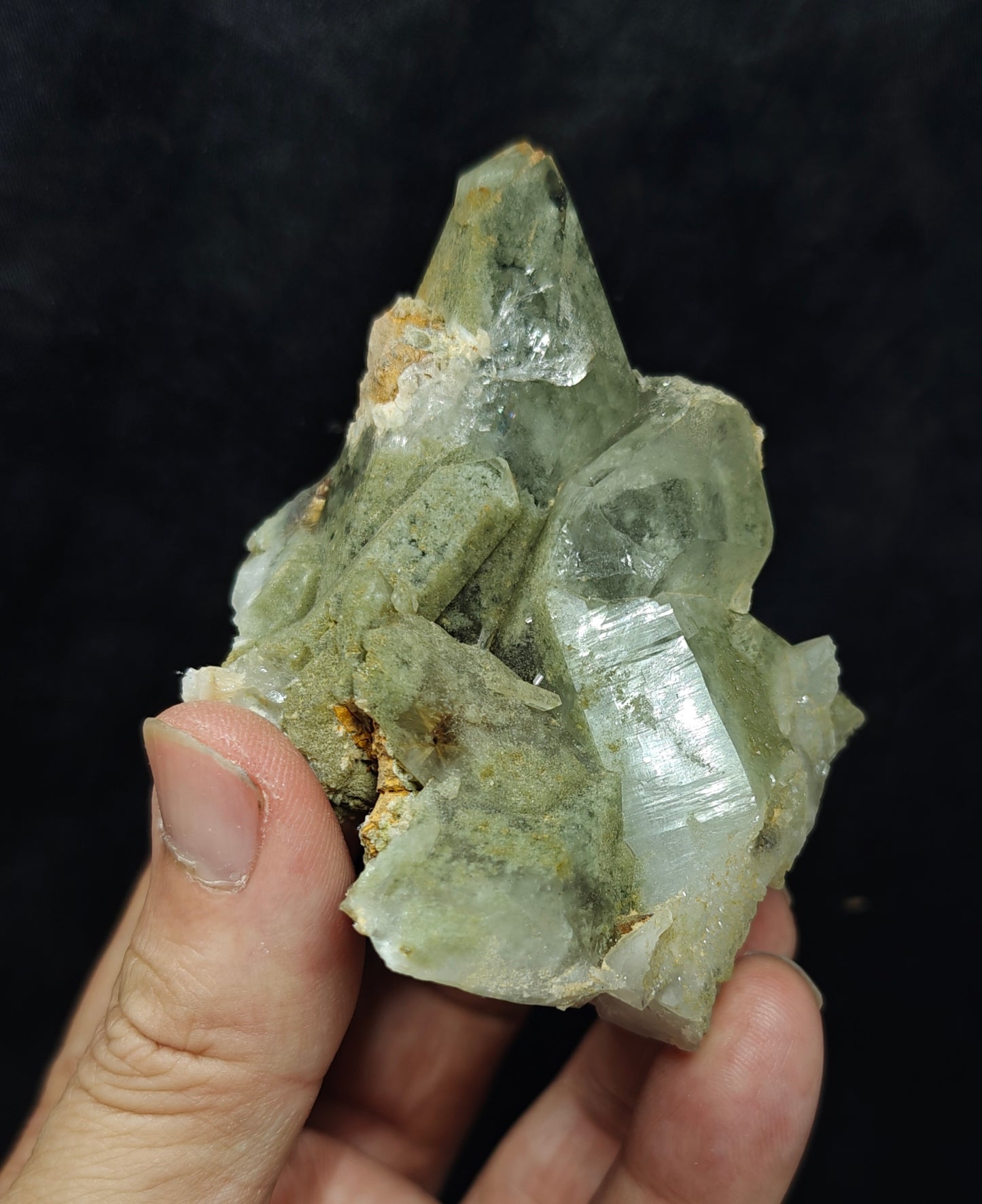 Chlorite Quartz cluster 217 grams