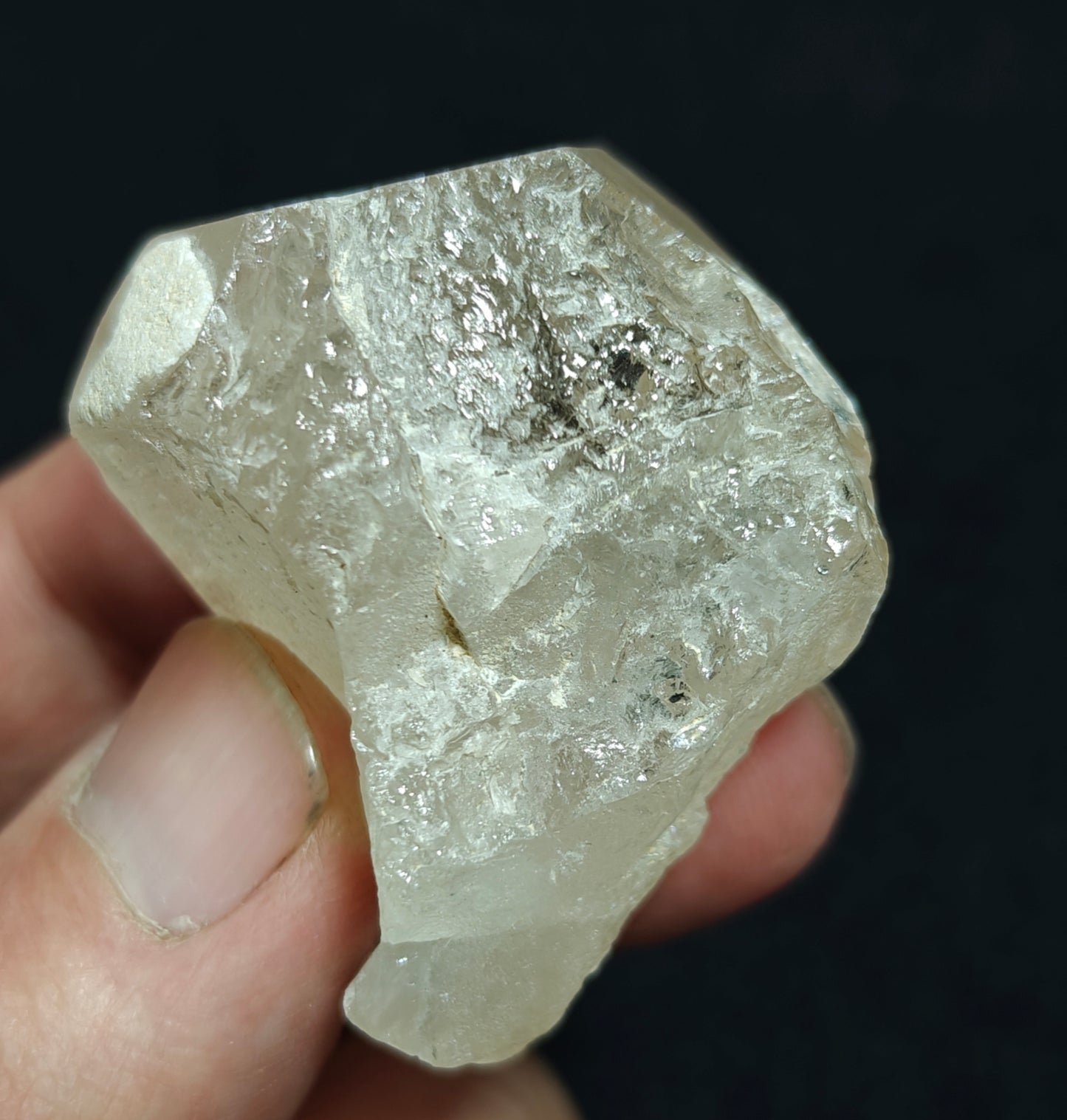 Single beautiful Terminated Topaz crystal 64 grams