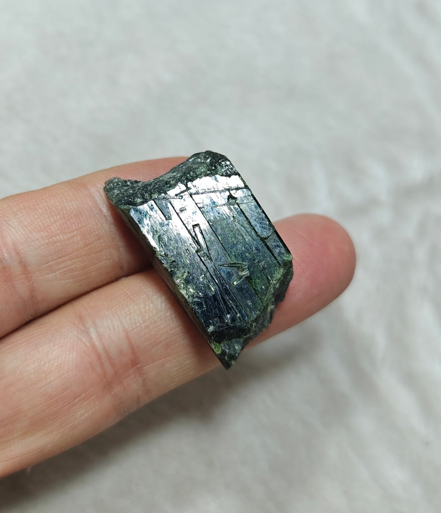 Natural diopside crystal 18 gram