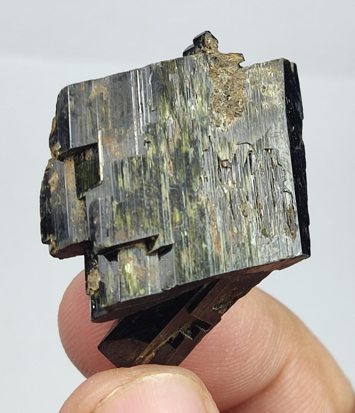 Natural aegirine crystal 11 grams