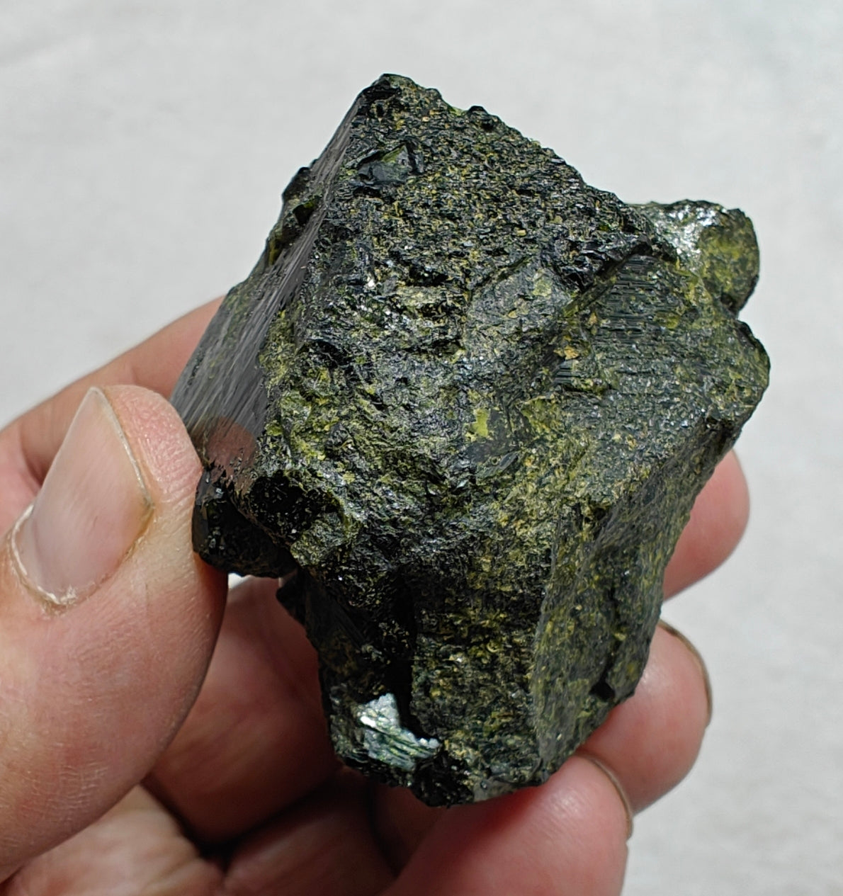 Natural dark green color epidote crystal 124 grams