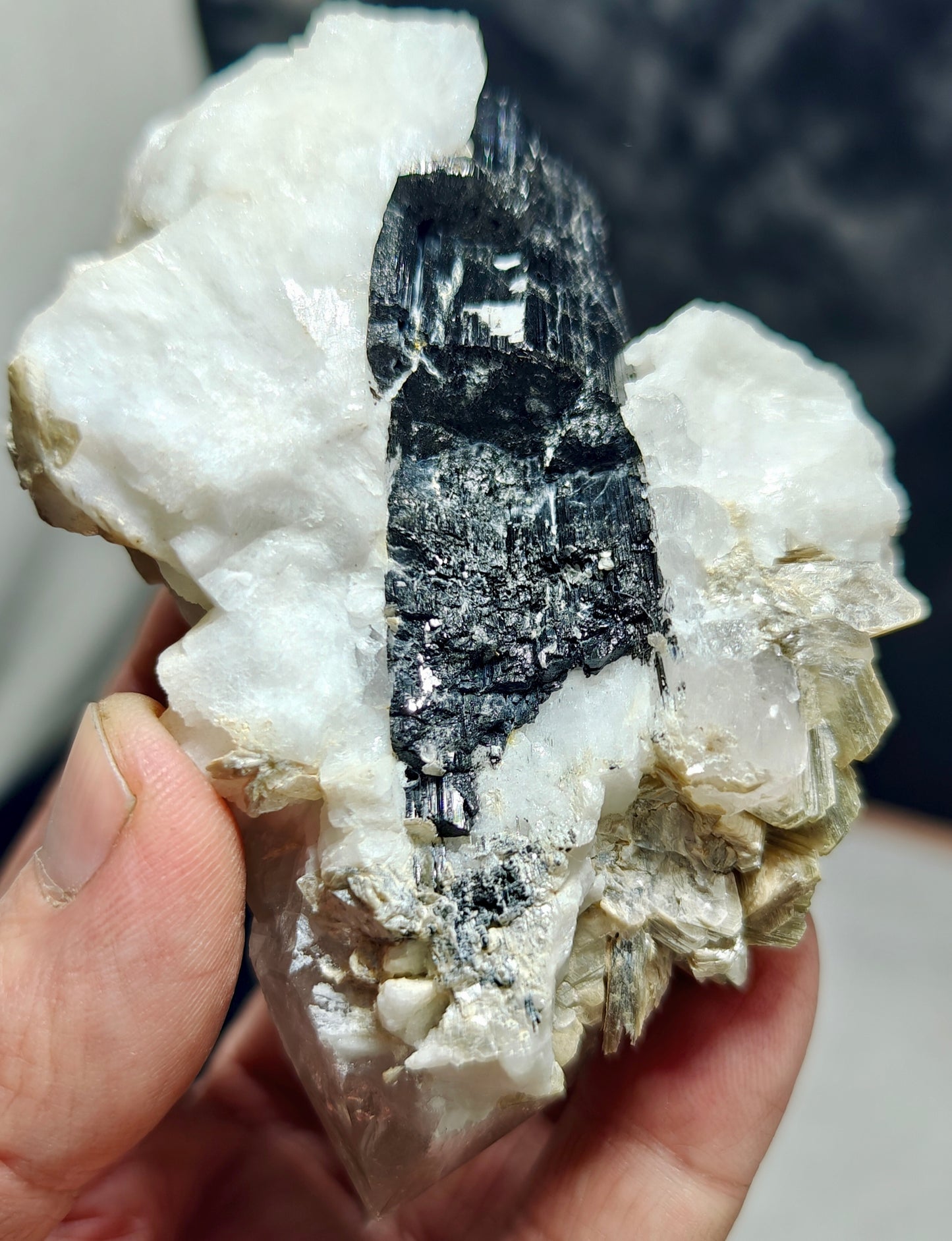 An Aesthetic Natural specimen of combination of Albite, etched Schorl, Quartz and Muscovite 268 grams