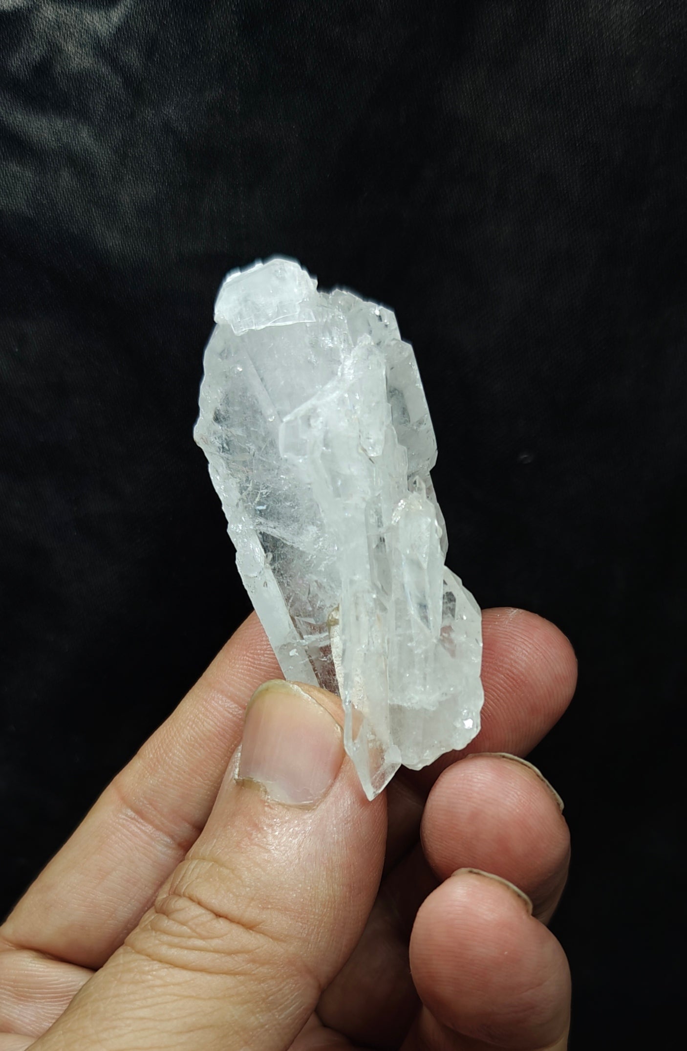 Faden Quartz crystals specimen 44 grams