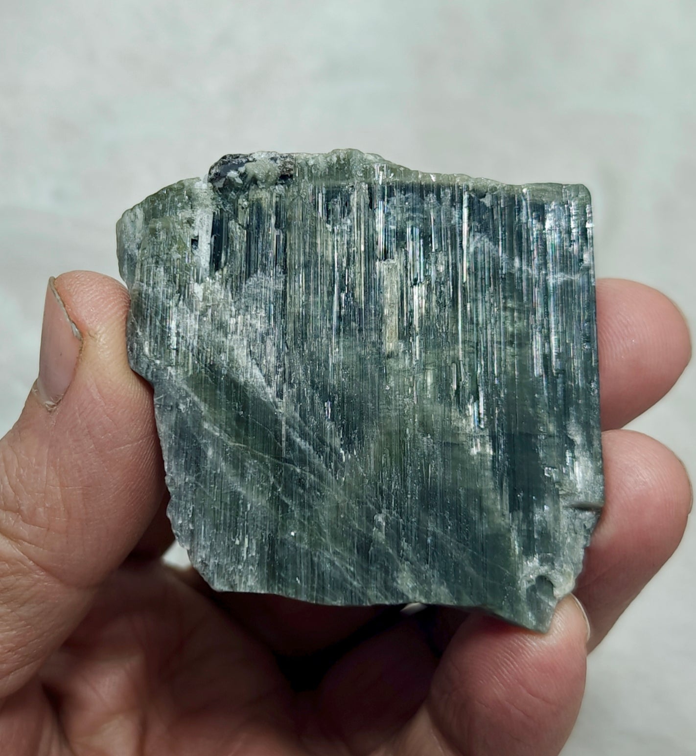 Dark green Tourmalines crystal 80 grams