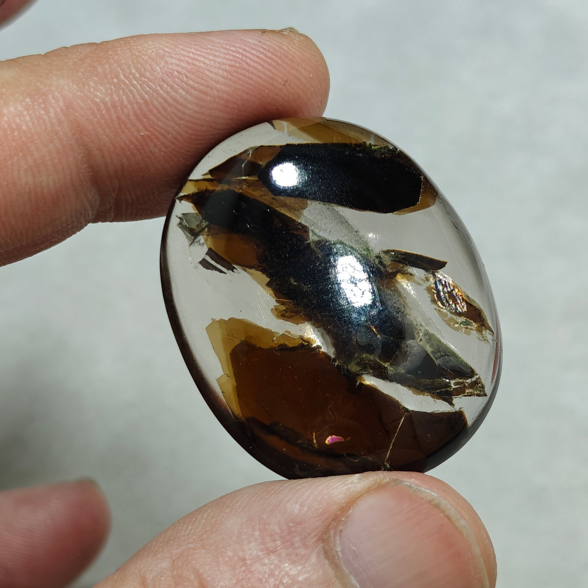 Mica included Quartz cabochon 88 carats